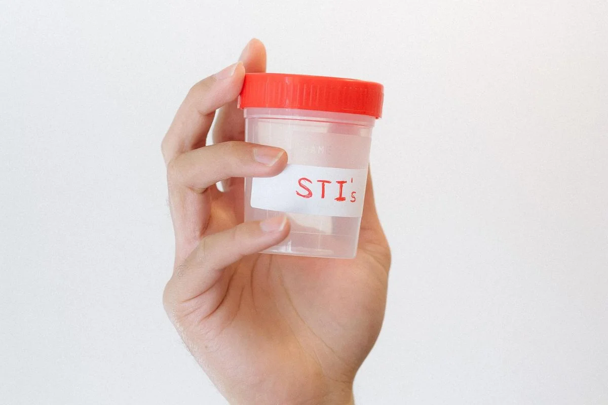 SEXUALLY TRANSMITTED DISEASES AND DIAGNOSTIC TESTS